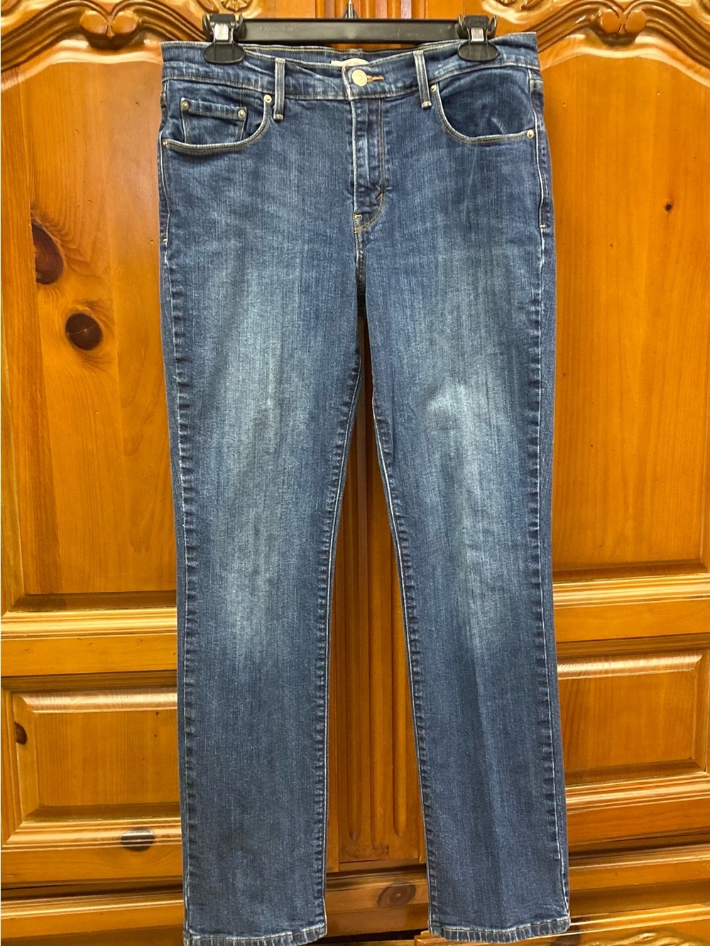 Levi’s 505 Straight Jeans Women’s Size 8 Medium Wash Classic Straight Leg Denim